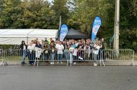 grote groep van vrijwiliigers van sos wilde dieren