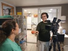 opname reportage TVO bij Sos Wilde Dieren